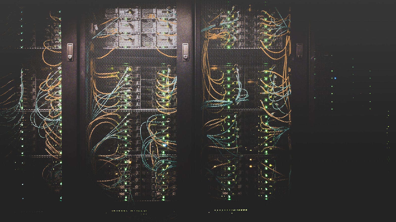 Rack kabinet seçerken gözden kaçan detaylar